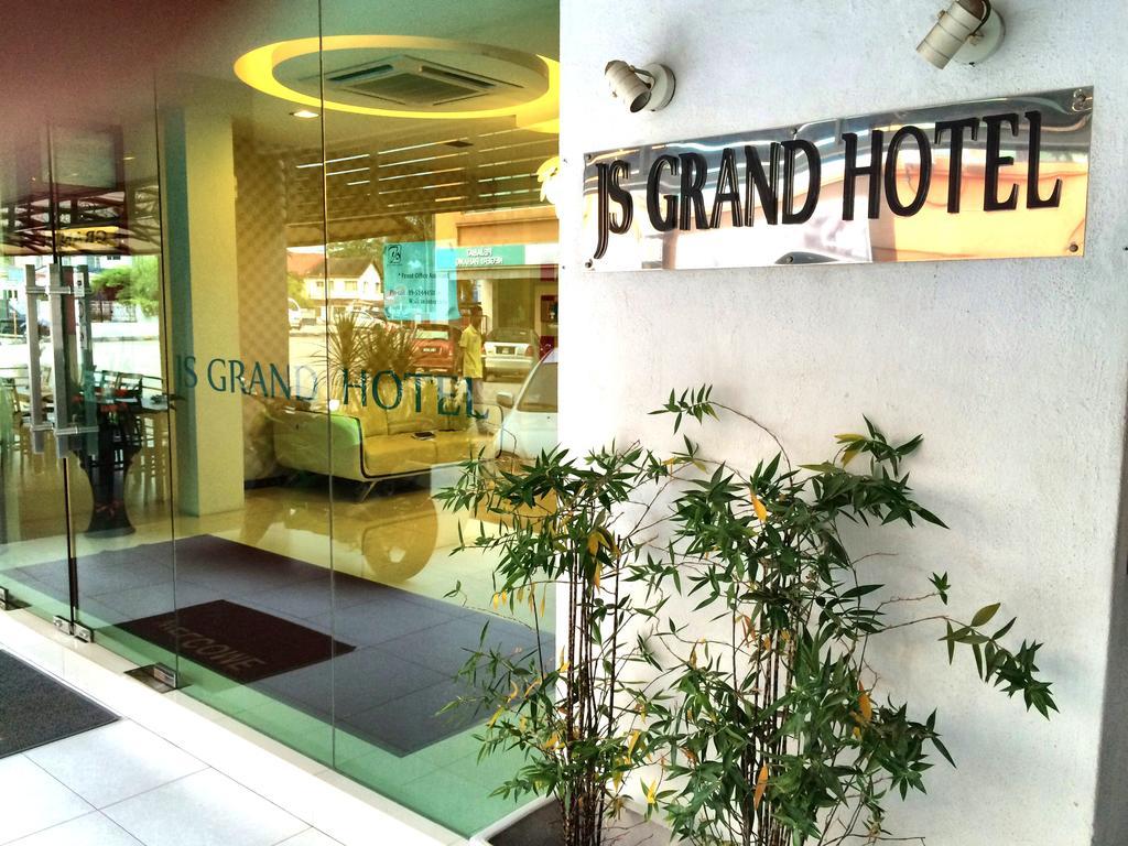 Js Grand Hotel Kuantan Esterno foto